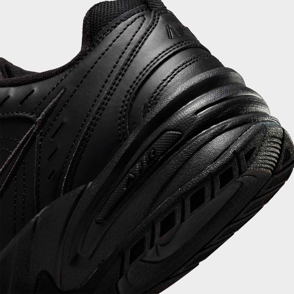 Men's Nike Air Monarch IV Casual Shoes (Wide Width 4E) - Black/Black - view 3