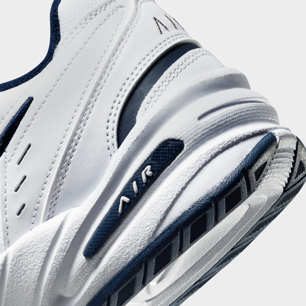 Men's Nike Air Monarch IV Casual Shoes (Wide Width 4E) - White/Midnight Navy/White/Metallic Silver - view 3
