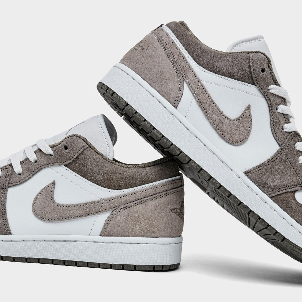 Men's Air Jordan Retro 1 Low Casual Shoes - Olive Grey/Summit White/Pale Ivory/Enigma Stone - view 3