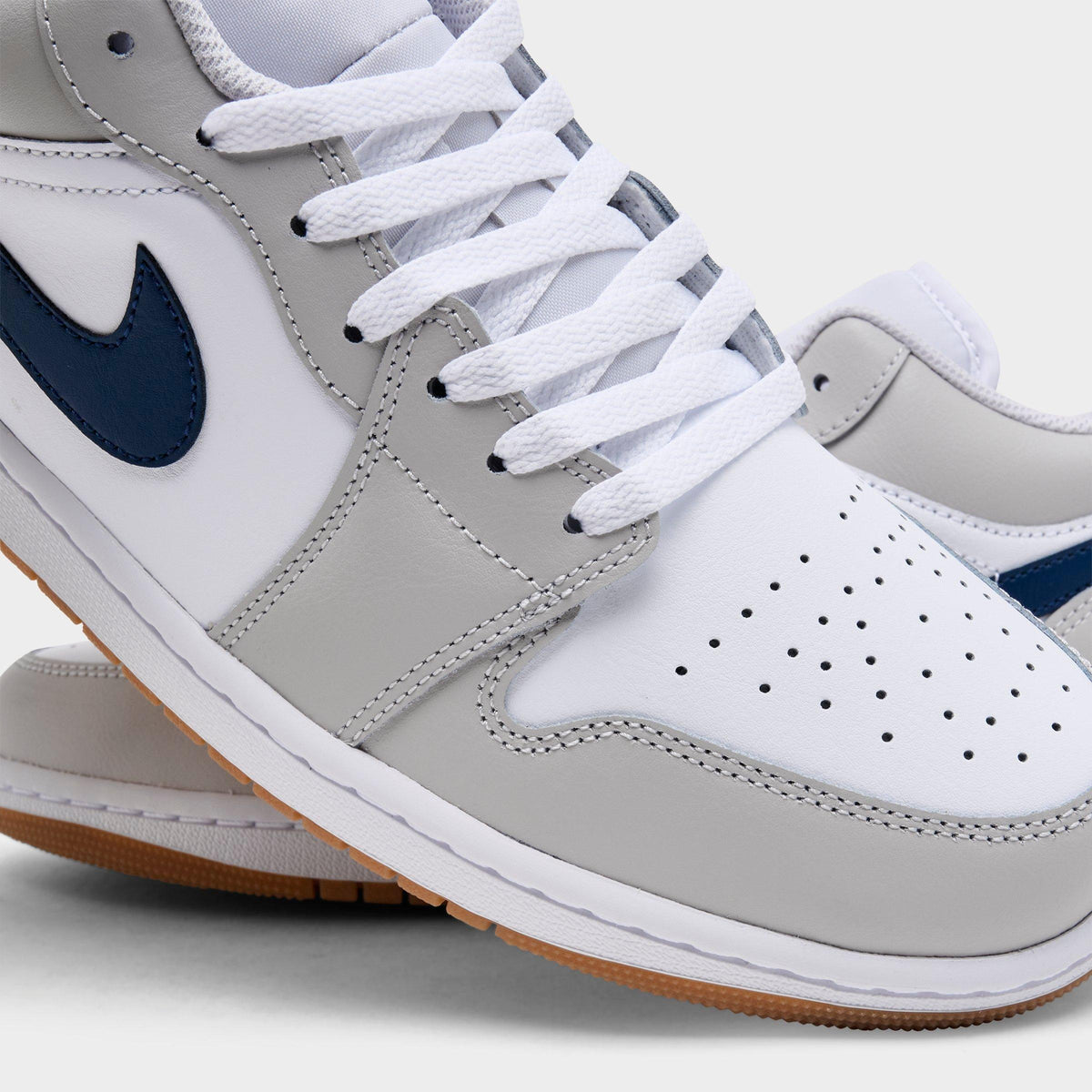 Men's Air Jordan Retro 1 Low Casual Shoes - White/Neutral Grey/Gum Medium Brown/Midnight Navy - view 3