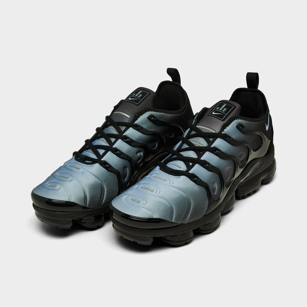 Men's Nike Air VaporMax Plus Running Shoes - Black/Aluminum - view 2
