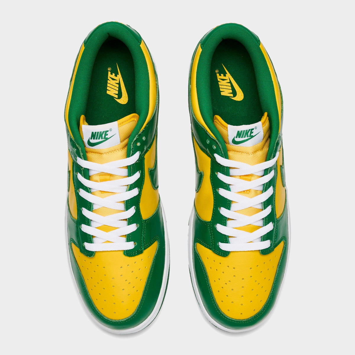 Men's Nike Dunk Low SP Casual Shoes - Varsity Maize/Pine Green/White - view 5