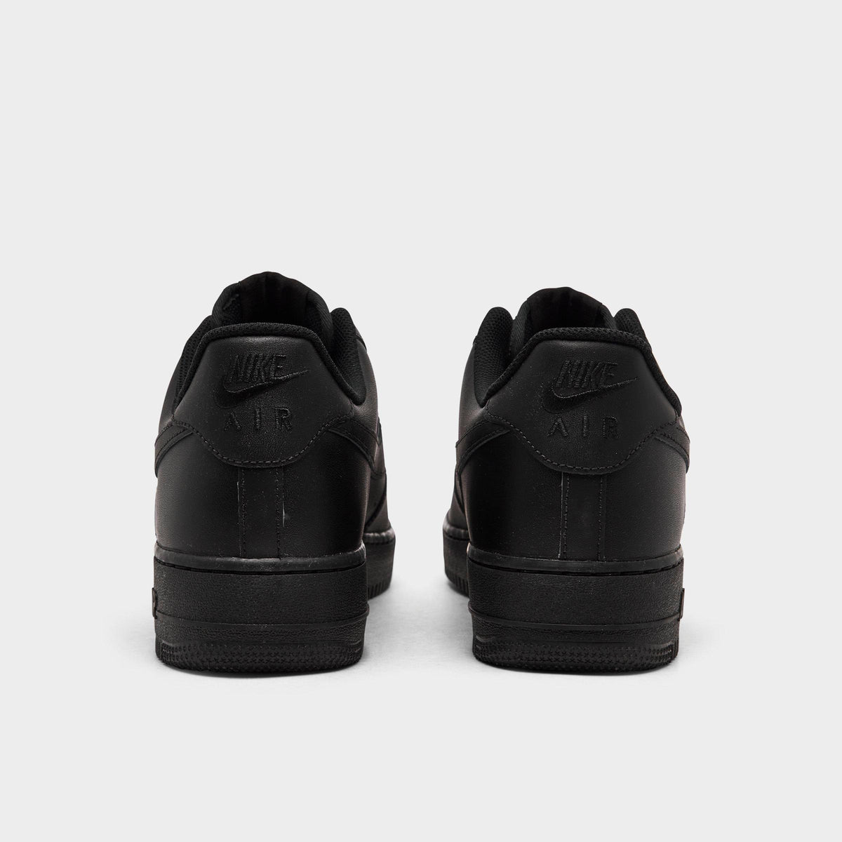 Men's Nike Air Force 1 '07 Low Casual Shoes - Black/Black - view 4