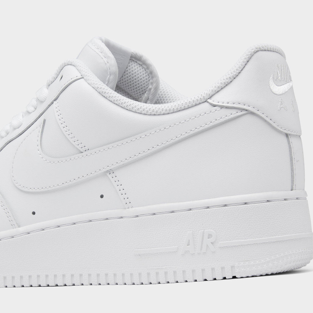 Men's Nike Air Force 1 '07 Low Casual Shoes - White/White - view 3