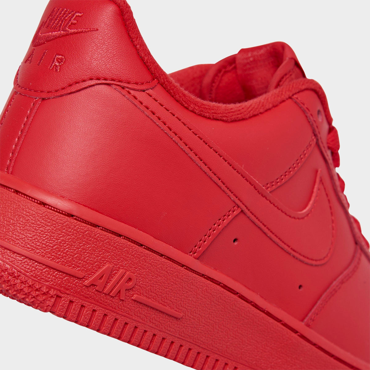 Men's Nike Air Force 1 '07 LV8 Casual Shoes - University Red/University Red - view 3