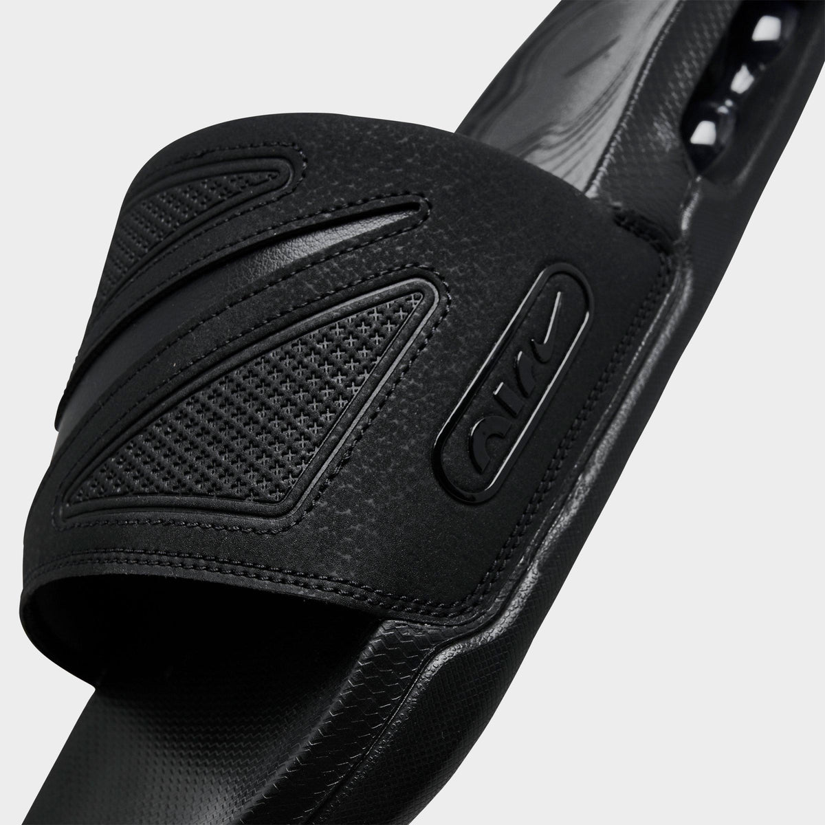 Men's Nike Air Max Cirro Slide Sandals - Black/Black/Black - view 3