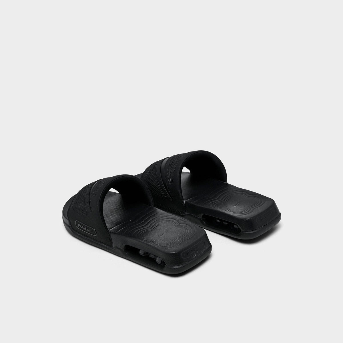 Men's Nike Air Max Cirro Slide Sandals - Black/Black/Black - view 4
