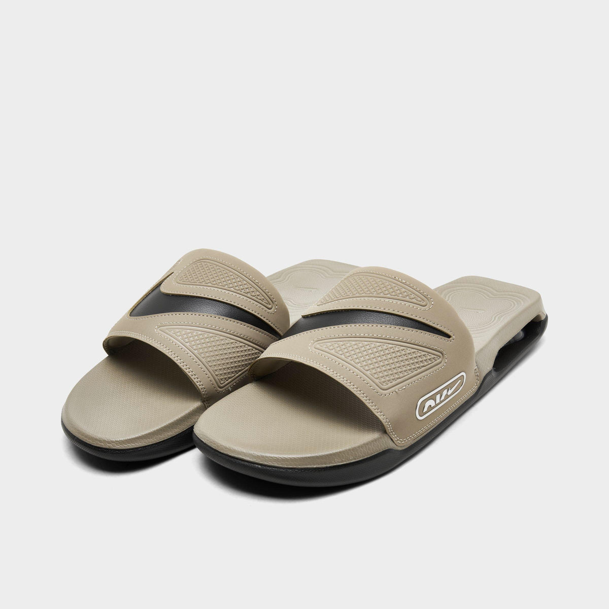 Men's Nike Air Max Cirro Slide Sandals - Khaki/Black/Metallic Silver - view 2