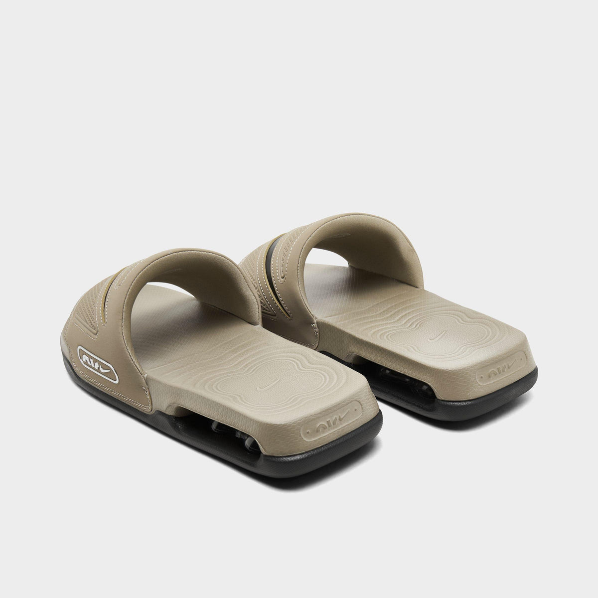 Men's Nike Air Max Cirro Slide Sandals - Khaki/Black/Metallic Silver - view 4