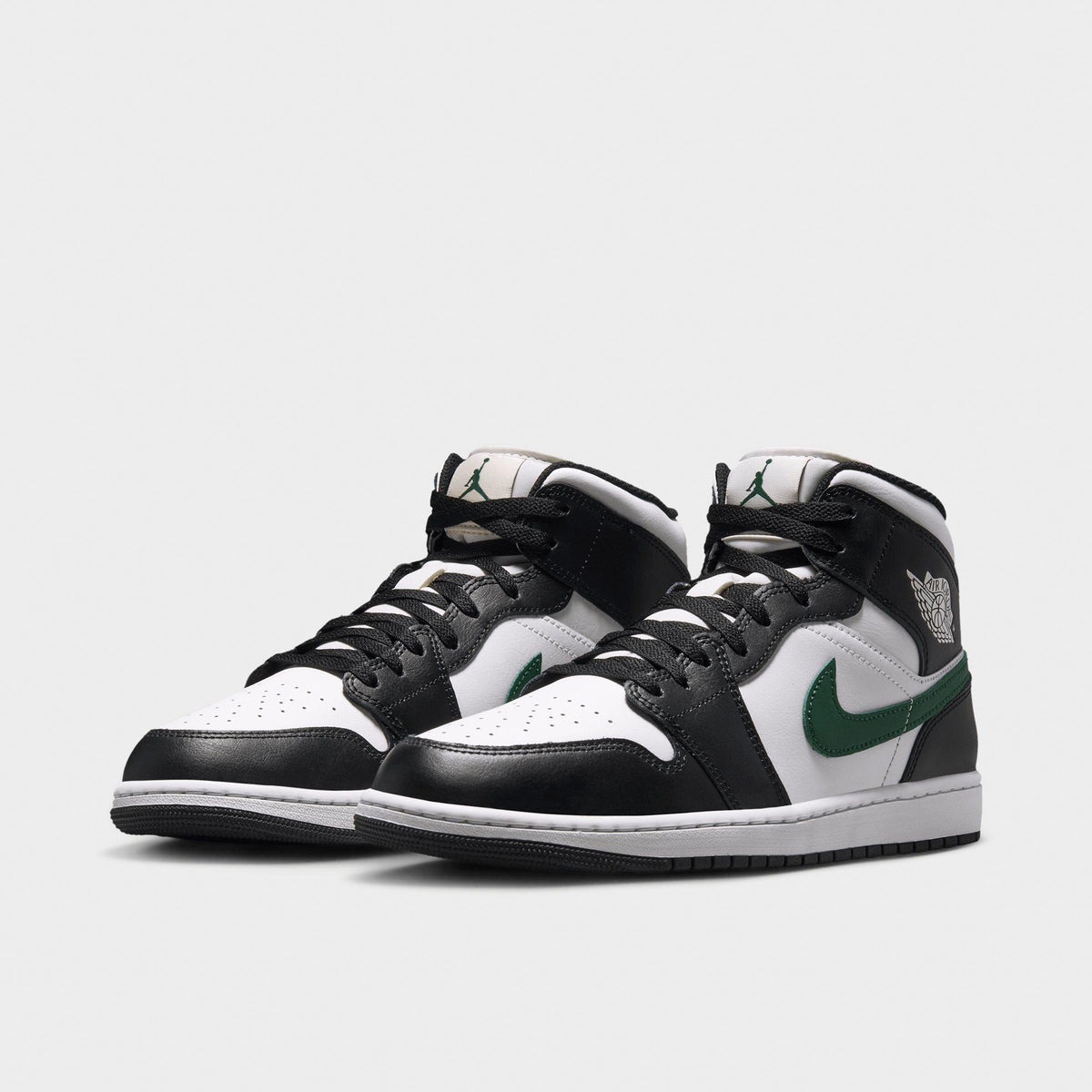 Men's Air Jordan Retro 1 Mid Casual Shoes - Black/Gorge Green/Summit White - view 2