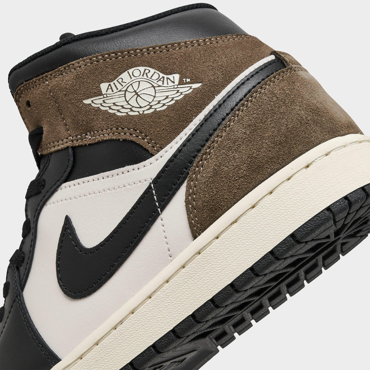 Men's Air Jordan Retro 1 Mid Casual Shoes - Black/Palomino/University Red/Phantom - view 3