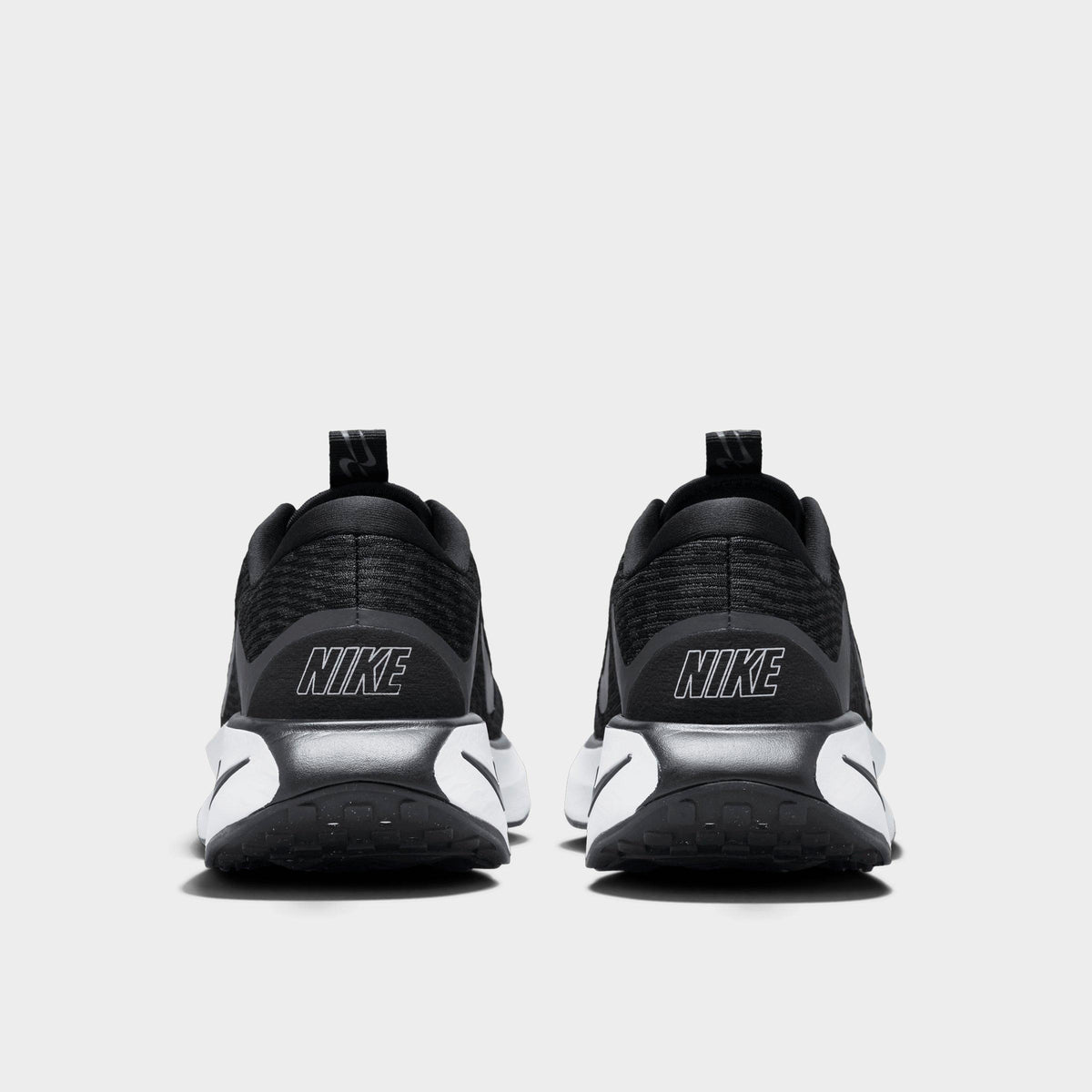 Men's Nike Motiva Walking Shoes - Black/Anthracite/White/Black - view 4