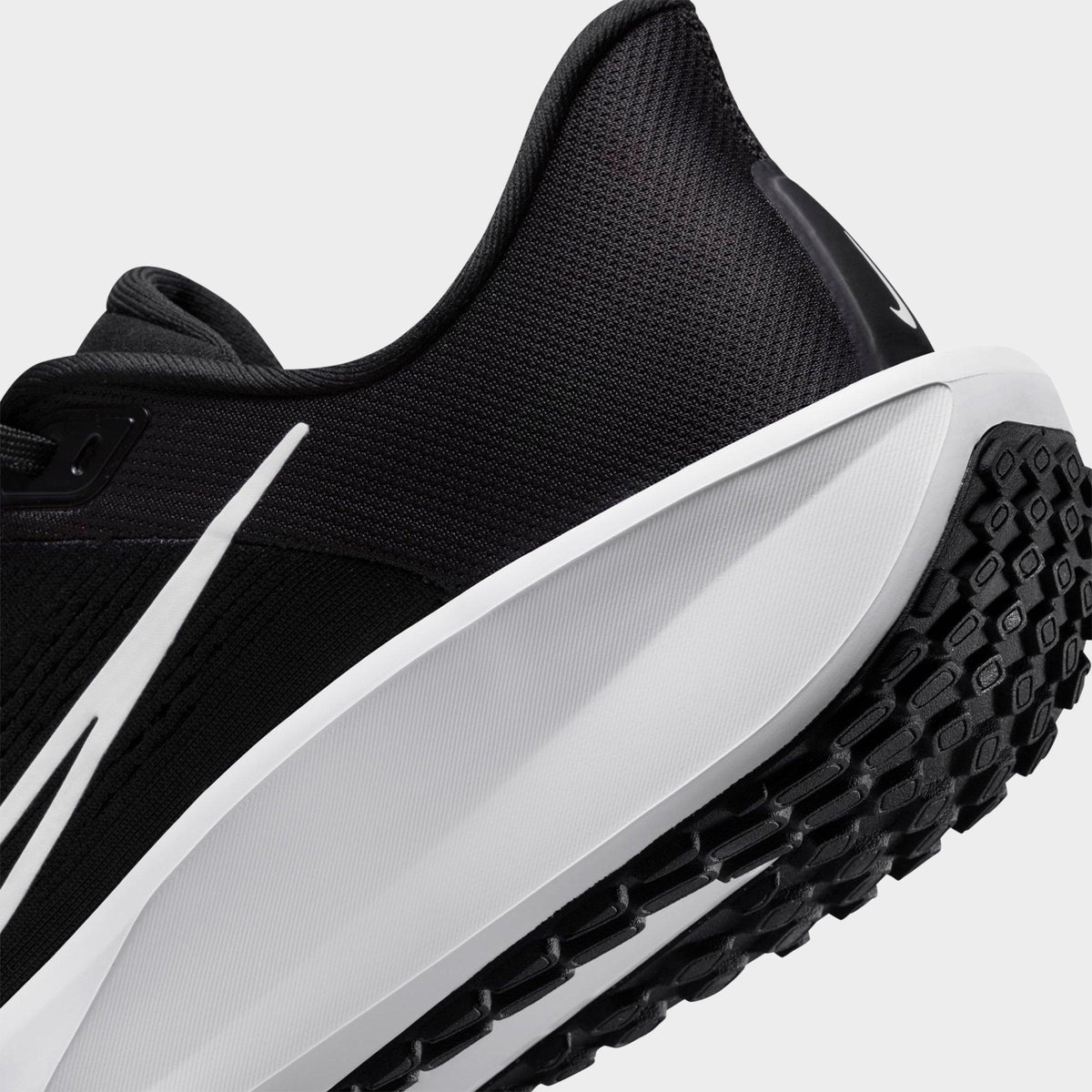 Men's Nike Quest 6 Running Shoes - Black/Iron Grey/White - view 3