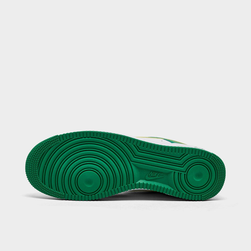 Men's Nike Air Force 1 '07 Casual Shoes - White/Malachite/White - view 6