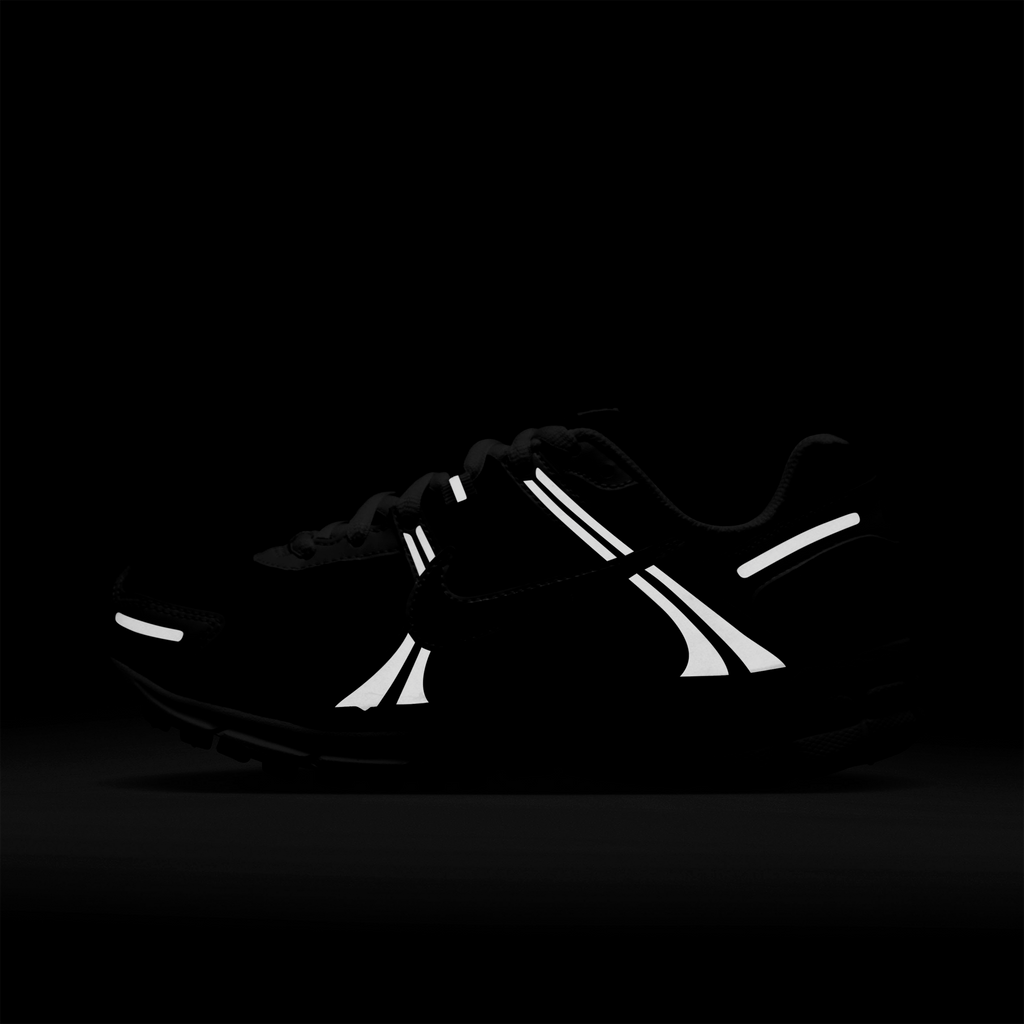 Men's Nike Zoom Vomero 5 Casual Shoes - Platinum Tint/Cashmere/Iron Grey/Photon Dust - view 3