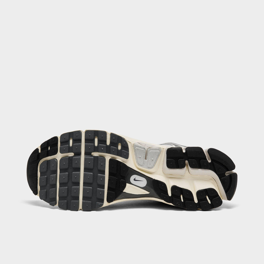 Men's Nike Zoom Vomero 5 Casual Shoes - Platinum Tint/Cashmere/Iron Grey/Photon Dust - view 6