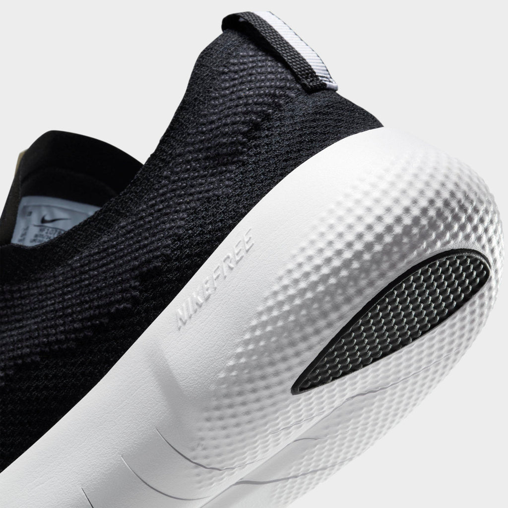 Men's Nike Free 2025 Running Shoes - Black/White/Anthracite - view 3