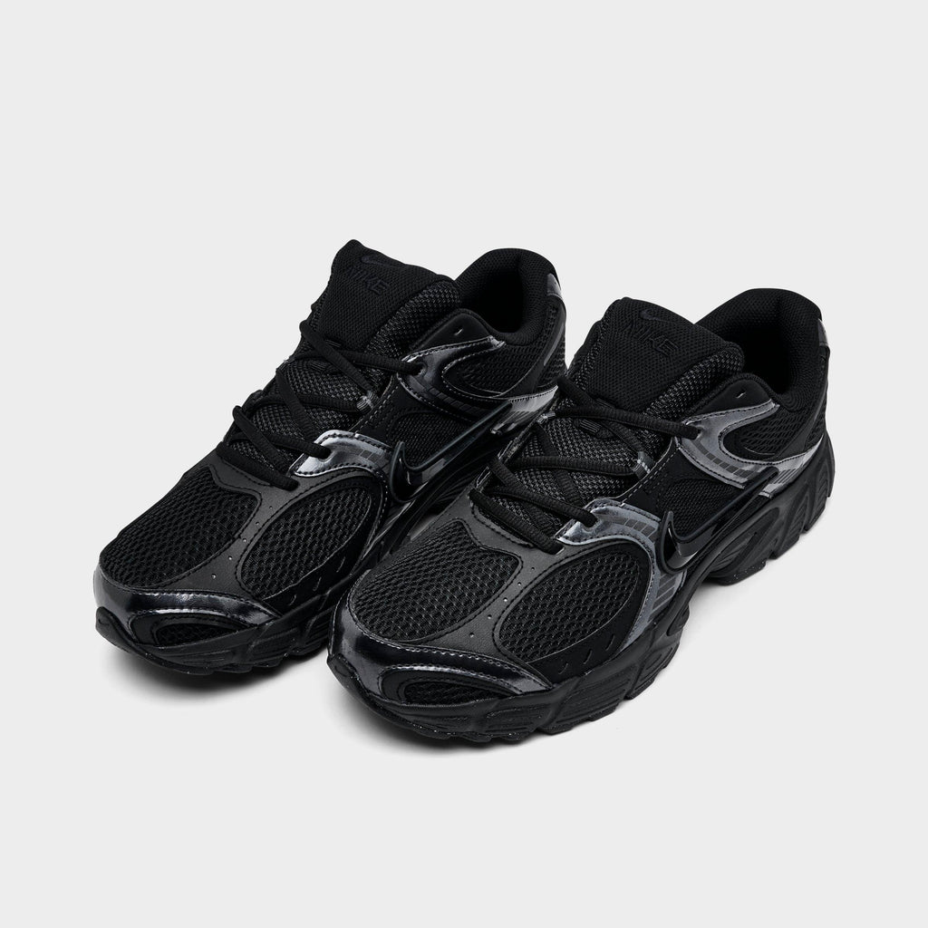 Men's Nike V5 RNR Casual Shoes - Black/Black/Anthracite - view 2