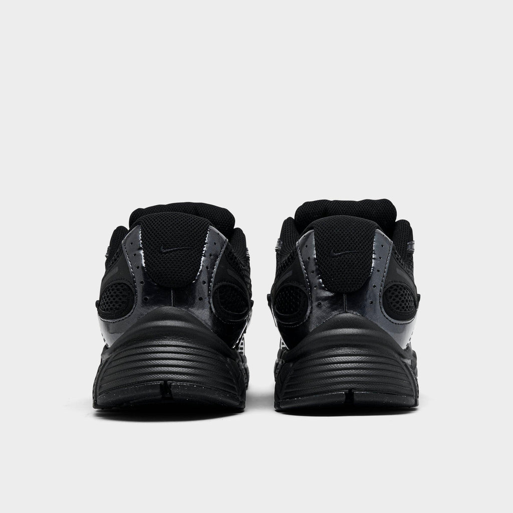Men's Nike V5 RNR Casual Shoes - Black/Black/Anthracite - view 4