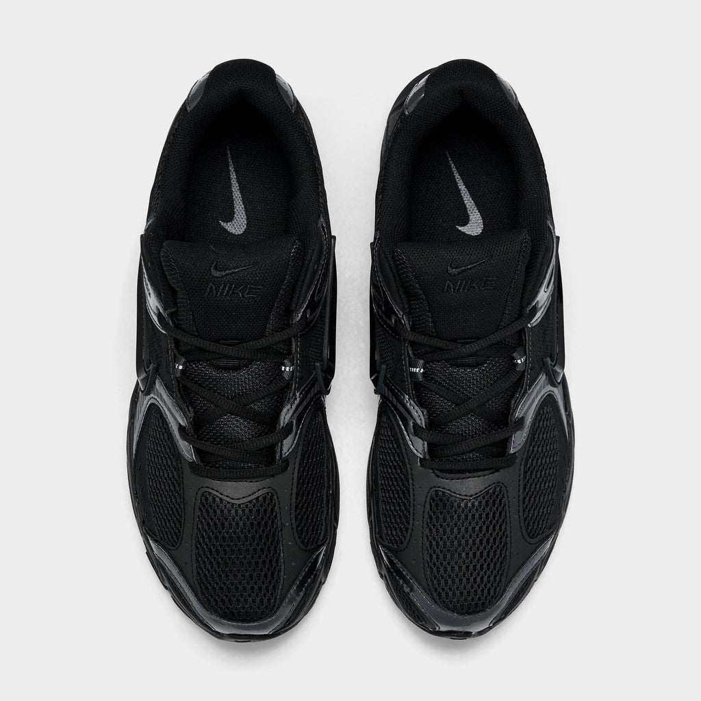 Men's Nike V5 RNR Casual Shoes - Black/Black/Anthracite - view 5