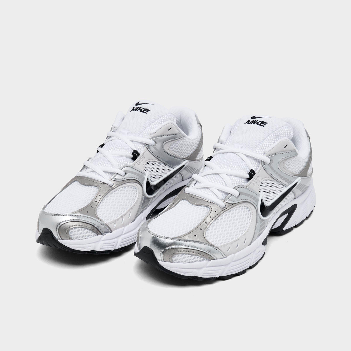 Men's Nike V5 RNR Casual Shoes - White/Vast Grey/College Grey/Black - view 2