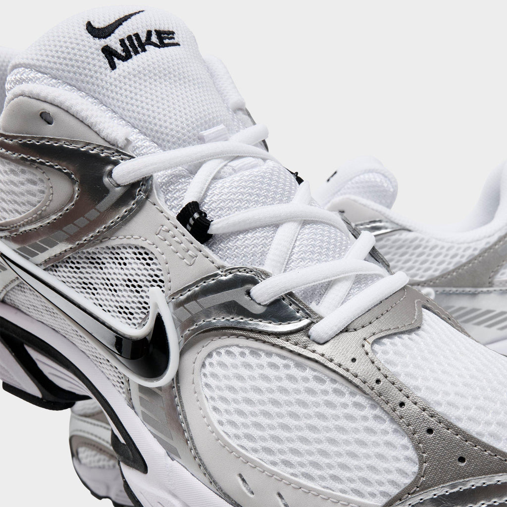 Men's Nike V5 RNR Casual Shoes - White/Vast Grey/College Grey/Black - view 3