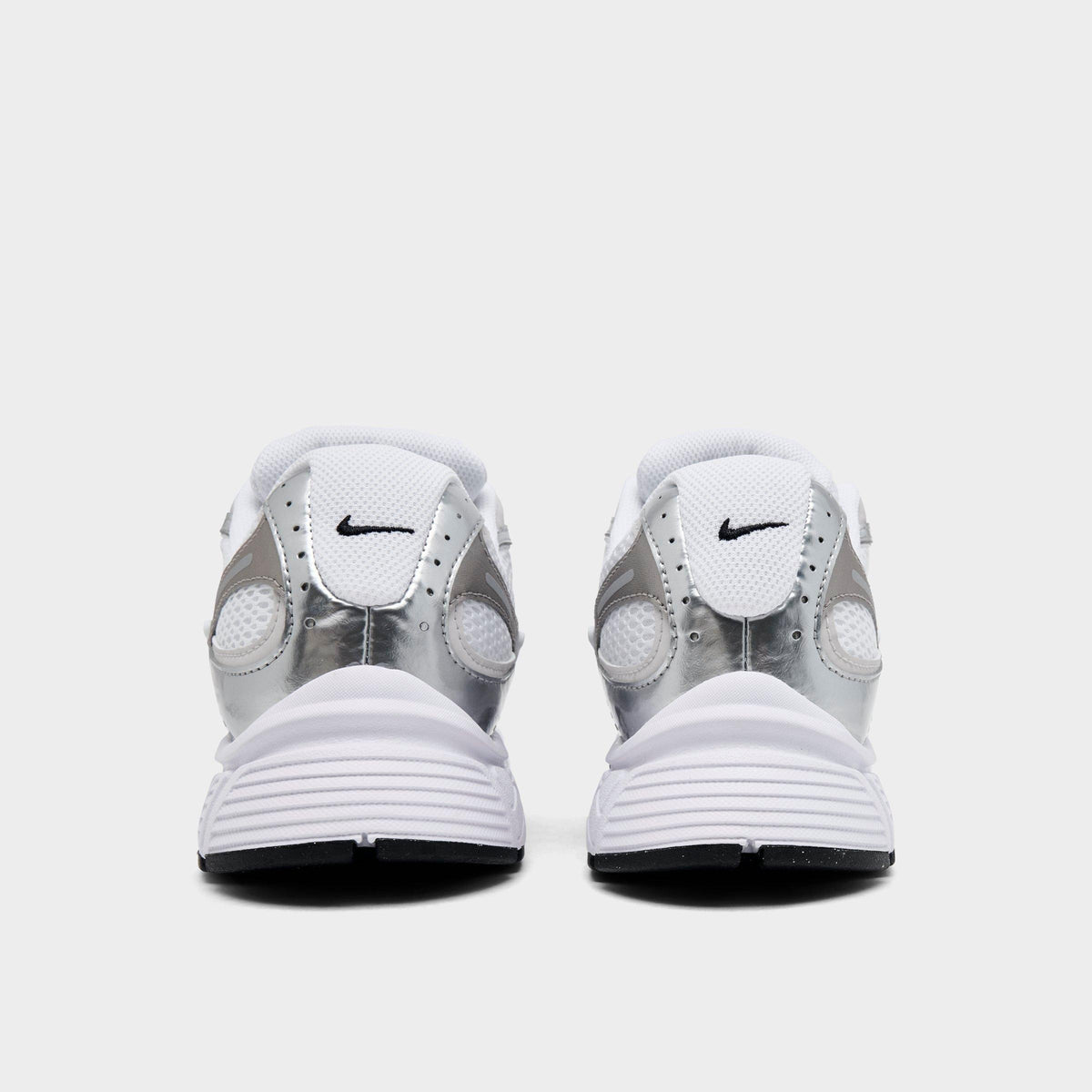 Men's Nike V5 RNR Casual Shoes - White/Vast Grey/College Grey/Black - view 4