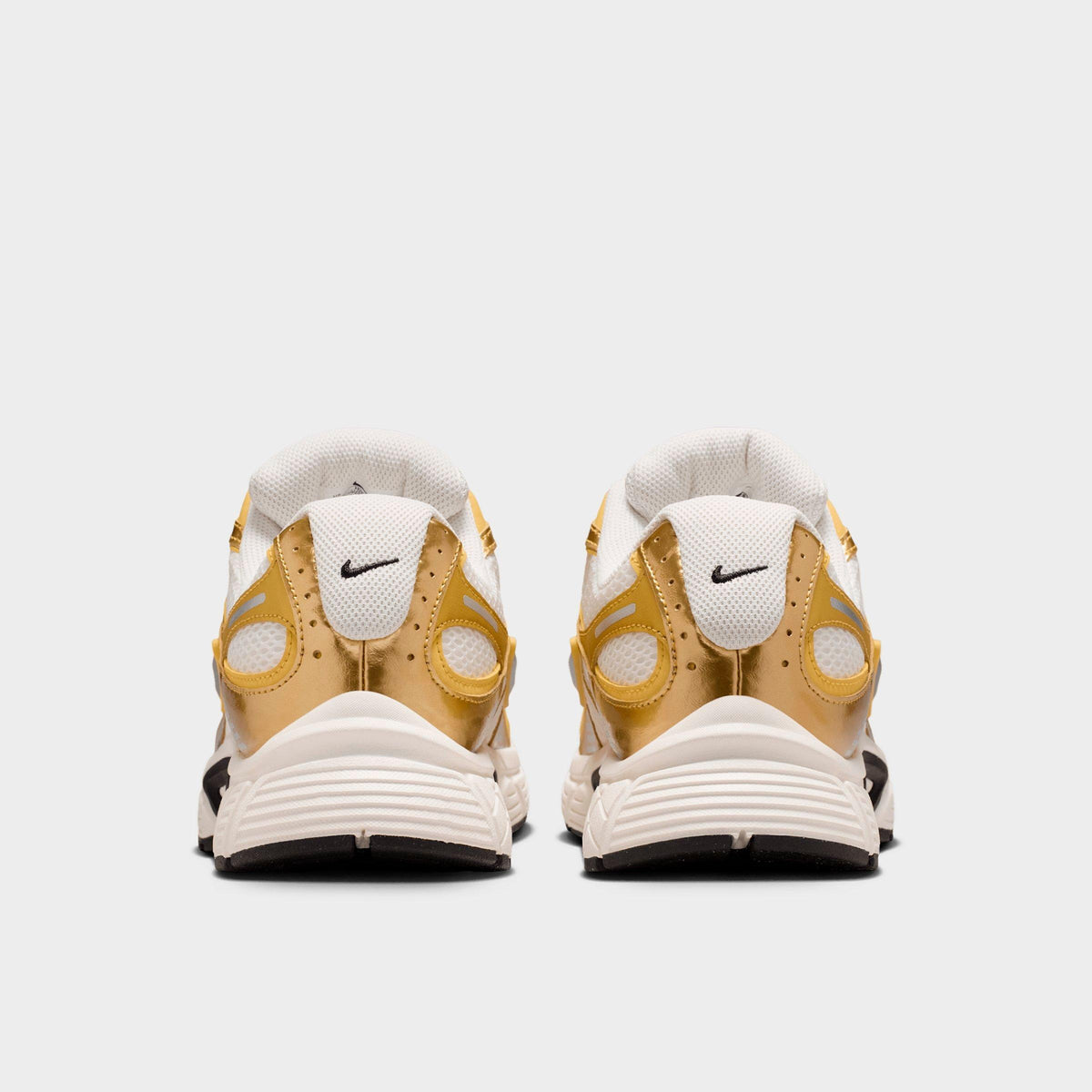 Men's Nike V5 RNR Casual Shoes - Sail/Buff Gold/Saturn Gold/Black - view 4