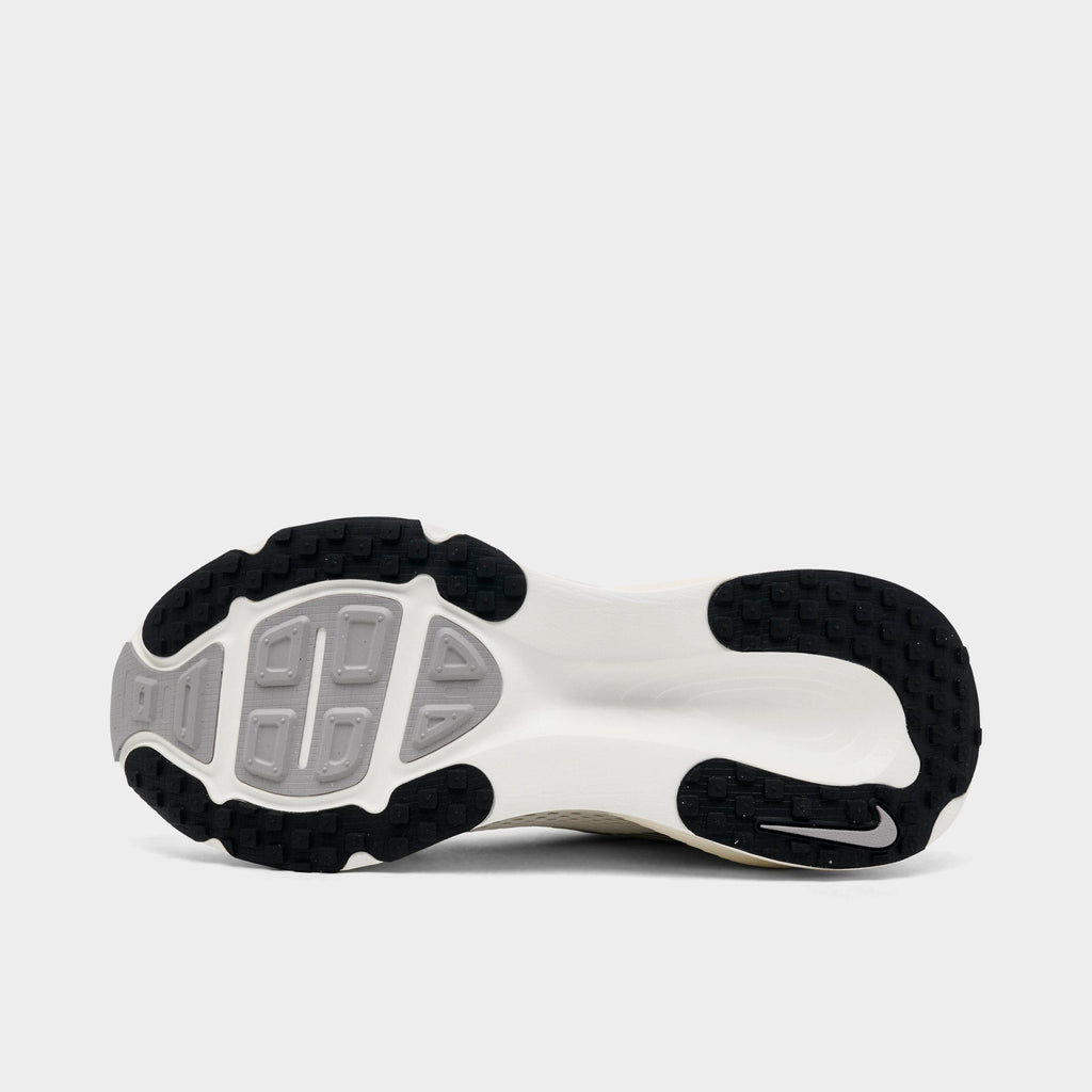 Men's Nike Vomero 18 Running Shoes - Summit White/Coconut Milk/Coconut Milk/Black - view 6