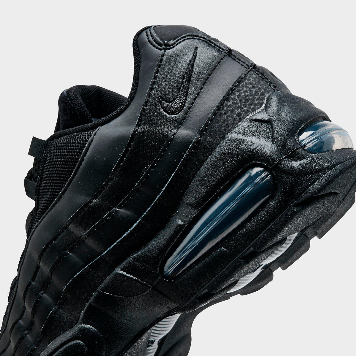 Men's Nike Air Max 95 Big Bubble Casual Shoes - Black/Black/Anthracite/Black - view 3