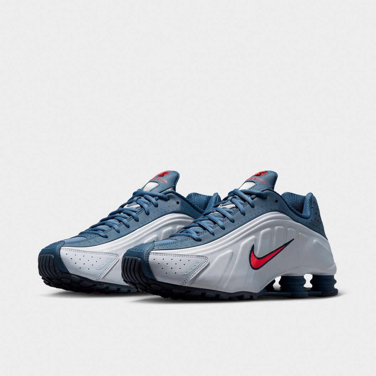 Men's Nike Shox R4 Casual Shoes - Football Grey/New Slate/Blue Eclipse/Bright Crimson - view 2