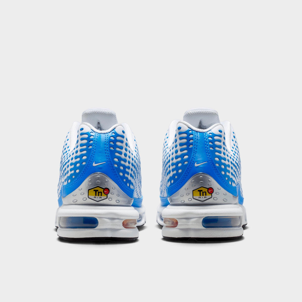 Men's Nike Air Max Plus VII Casual Shoes - White/Blue Crystal/Metallic Silver/White - view 4