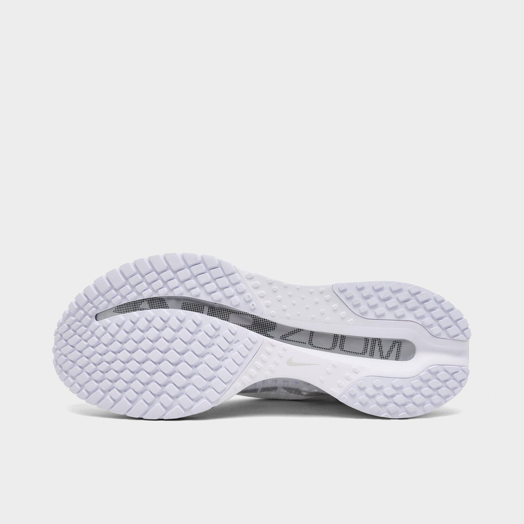 Men's Nike Pegasus Premium Running Shoes - White/Metallic Silver/Metallic Silver - view 6