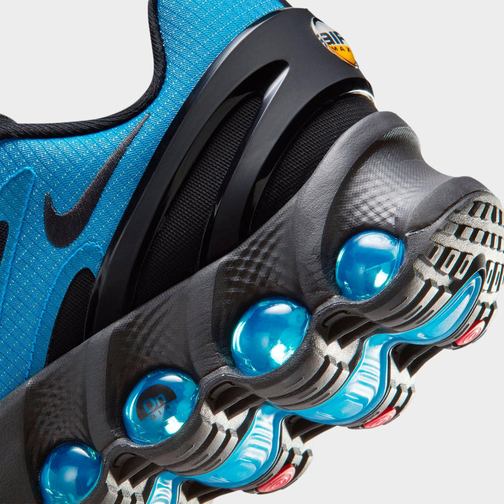 Men's Nike Air Max Dn8 SE Casual Shoes - Photo Blue/Vivid Orange/Black - view 3
