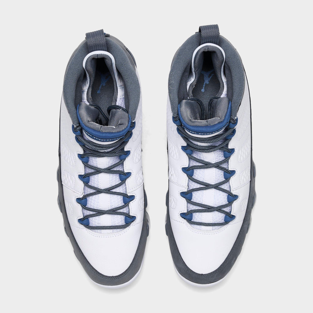 Men's Air Jordan Retro 9 Basketball Shoes - White/French Blue/Flint Grey - view 5