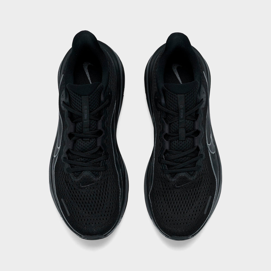 Men's Nike Air Winflo 12 Road Running Shoes - Black/Dark Smoke Grey/Black - view 5
