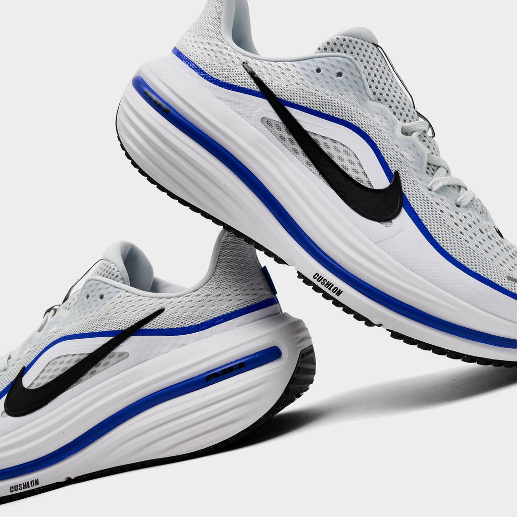Men's Nike Air Winflo 12 Road Running Shoes - Off White/Black/White/Wolf Grey - view 3