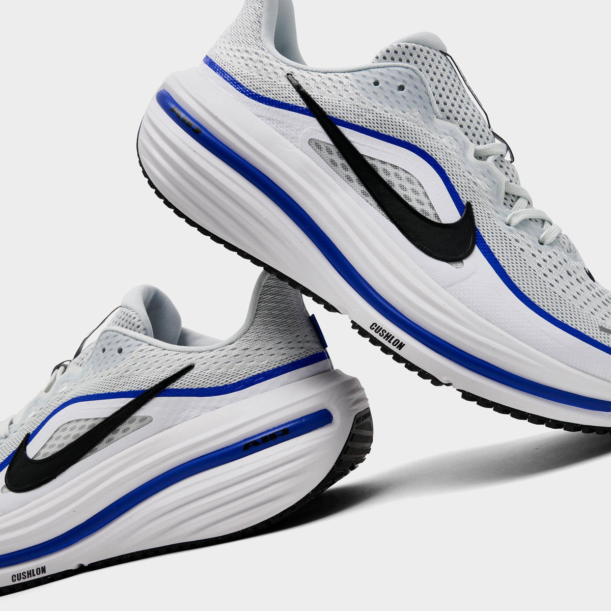 Men's Nike Air Winflo 12 Road Running Shoes - Off White/Black/White/Wolf Grey - view 3