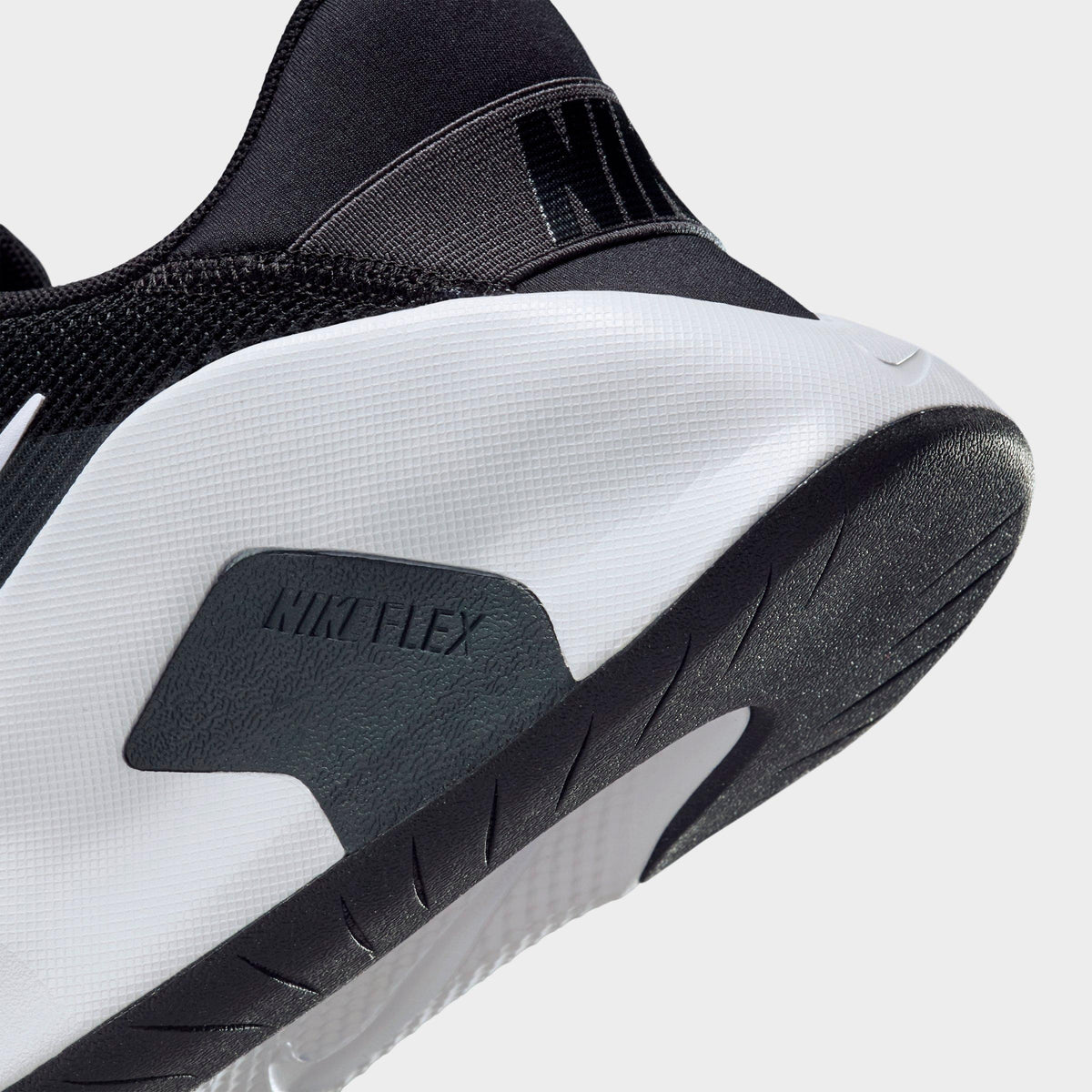 Men's Nike Flex Train Training Shoes - Black/Anthracite/White - view 3