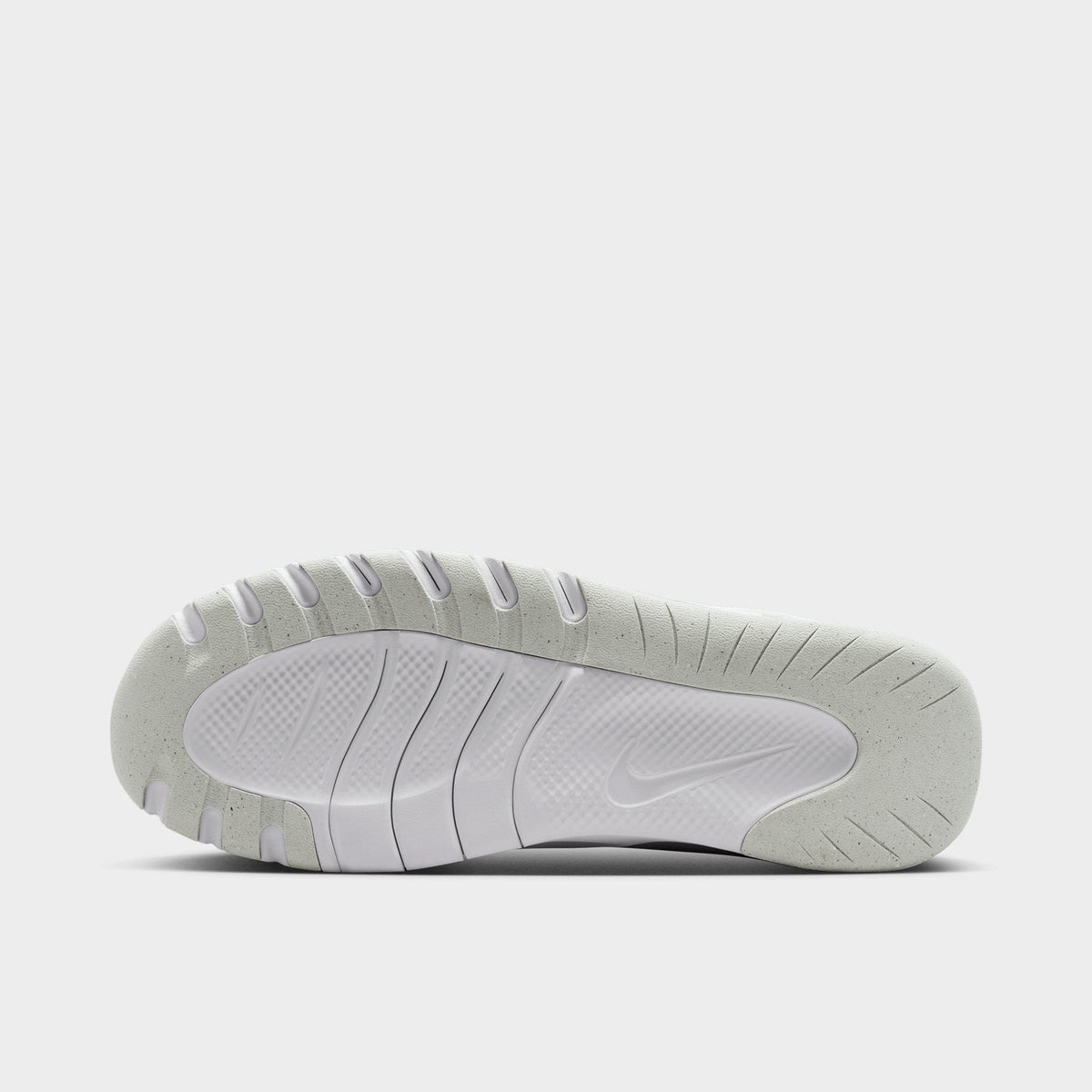 Men's Nike Flex Train Training Shoes - White/Photon Dust/White - view 6