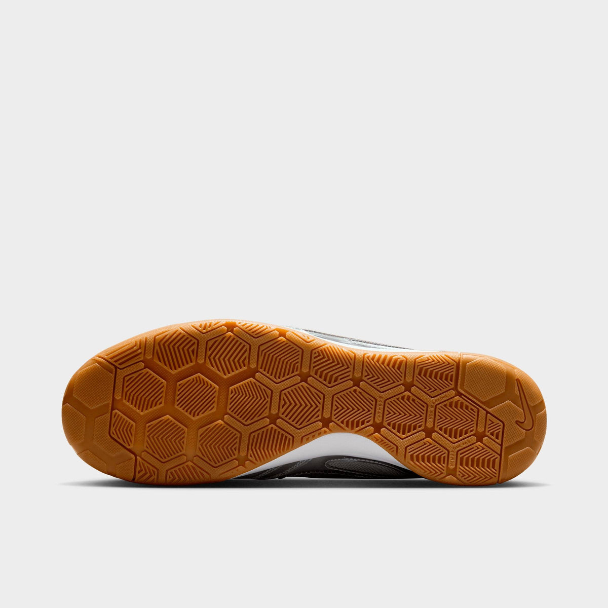 Men's Nike Gato LV8 Casual Shoes - Metallic Silver/White/Gum Light Brown/Metallic Silver - view 6