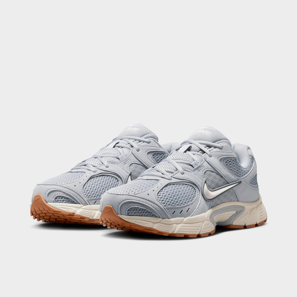 Men's Nike V5 RNR Casual Shoes - Wolf Grey/Gum Medium Brown/Phantom - view 2