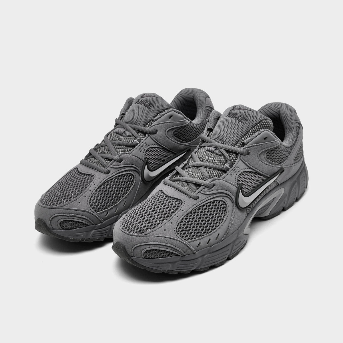 Men's Nike V5 RNR Suede Casual Shoes - Pencil Point/Atmosphere Grey - view 2