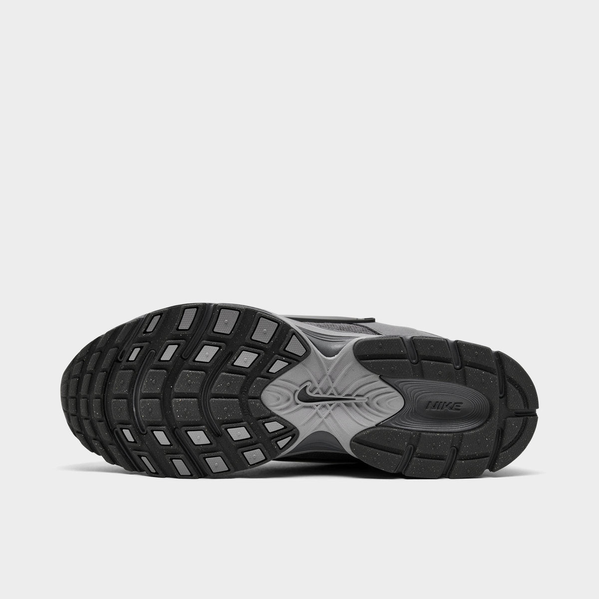 Men's Nike V5 RNR Suede Casual Shoes - Pencil Point/Atmosphere Grey - view 6