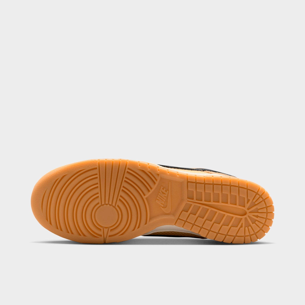 Men's Nike Dunk Low Retro SE Casual Shoes - Filbert/Twine/Coconut Milk/Black - view 6