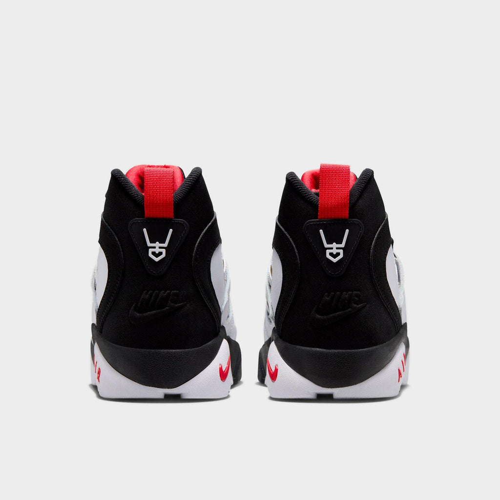 Men's Nike Air Diamond Turf 2 Casual Shoes - Black/Fire Red/Metallic Gold/White - view 4