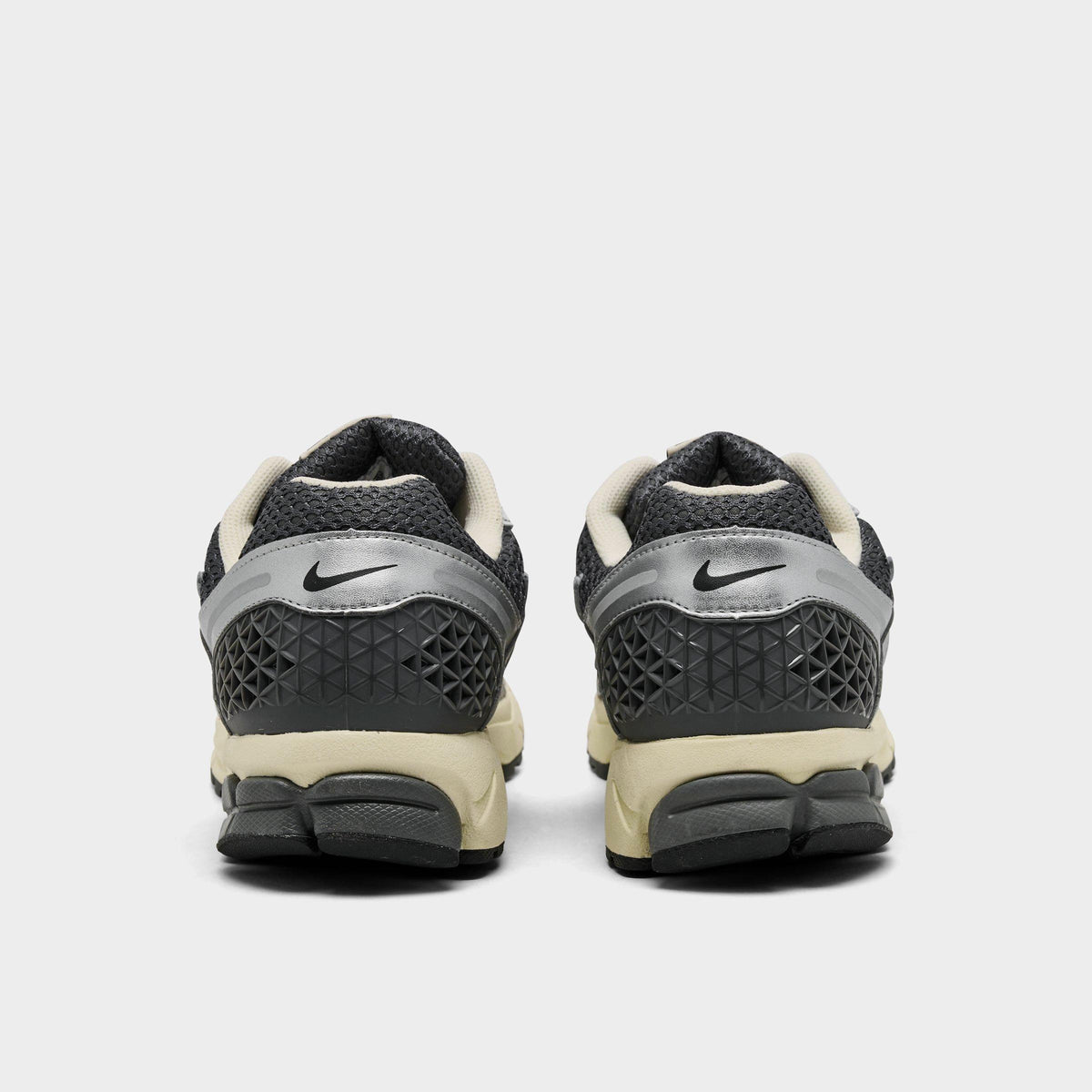 Men's Nike Zoom Vomero 5 Casual Shoes - Iron Grey/Metallic Silver/Coconut Milk/Chrome - view 4