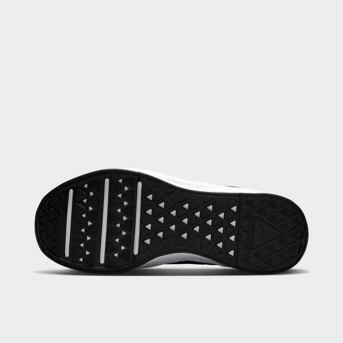 Men's Nike MC Trainer 4 Training Shoes - Black/White - view 6
