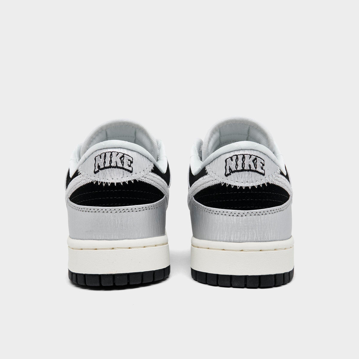 Men's Nike Dunk Low Retro Casual Shoes - Metallic Silver/Black/Sail/Metallic Silver - view 4