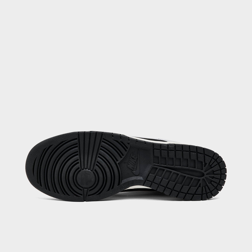 Men's Nike Dunk Low Retro Casual Shoes - Metallic Silver/Black/Sail/Metallic Silver - view 6